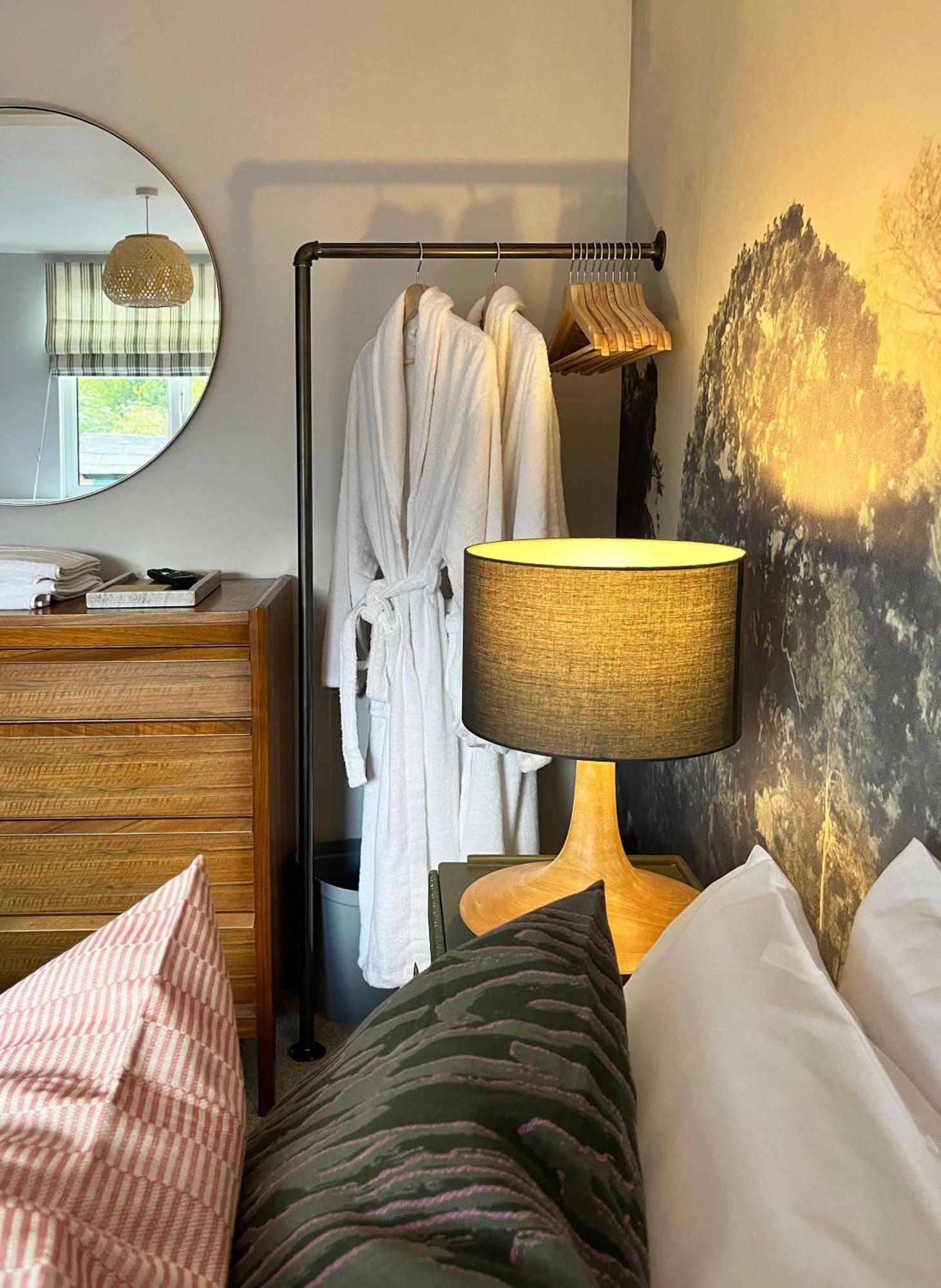 Boutique Style Cosy Cottage Елсмиър Екстериор снимка